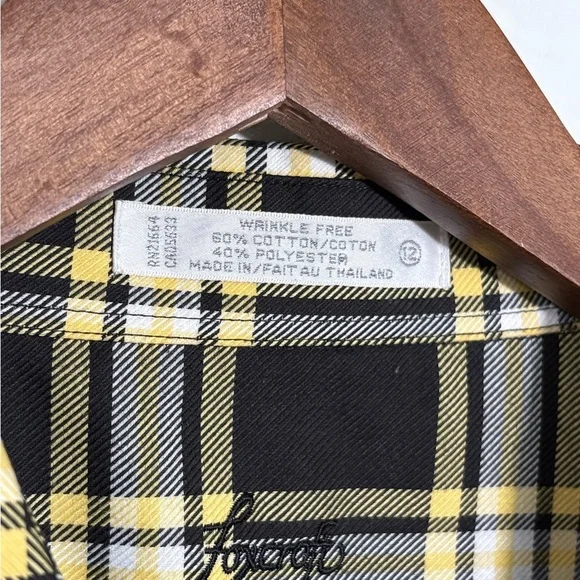 Vintage Foxcroft Black and Yellow Button Down Shirt - Picture 3 of 3